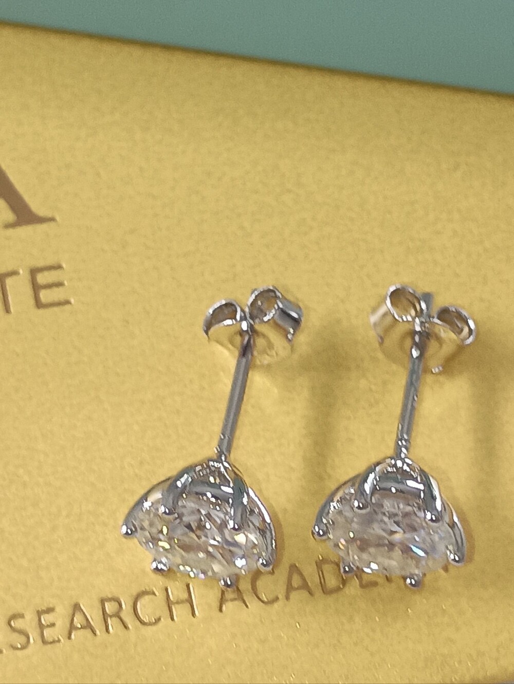 2CT Moissanite Prong Studs Earrings Real 925 Silver 18k G/P GRA Certificate - Picture 5 of 6